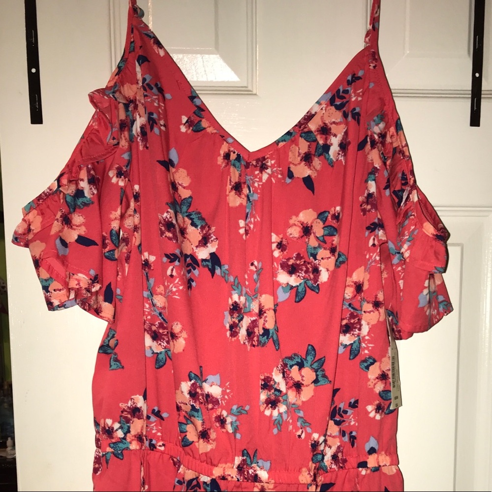 Cold shoulder floral romper